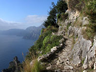 hiking tour italy